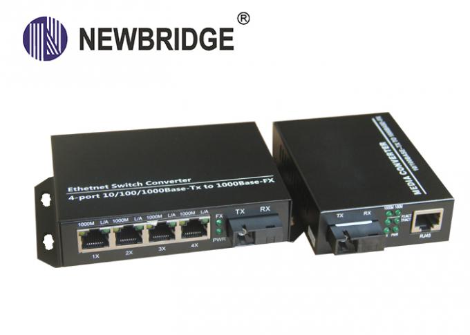 10 100 1000M Gigabit Ethernet Media de Norm van Convertorsc met 4 havenschakelaar